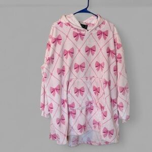 Pink Bow Patterned fuzzy Hooded Women's Poncho One Size NWT